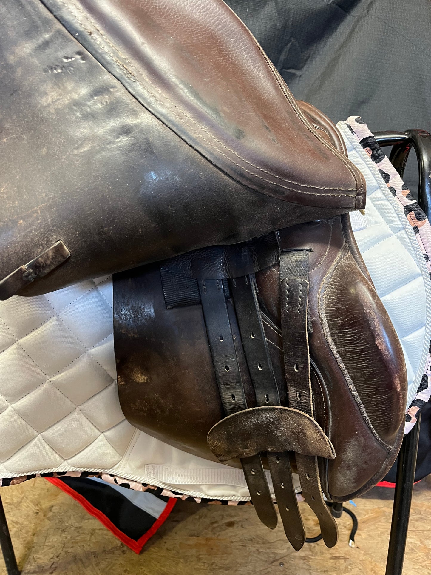 Jeffries -17.5” GP Saddle - Brown
