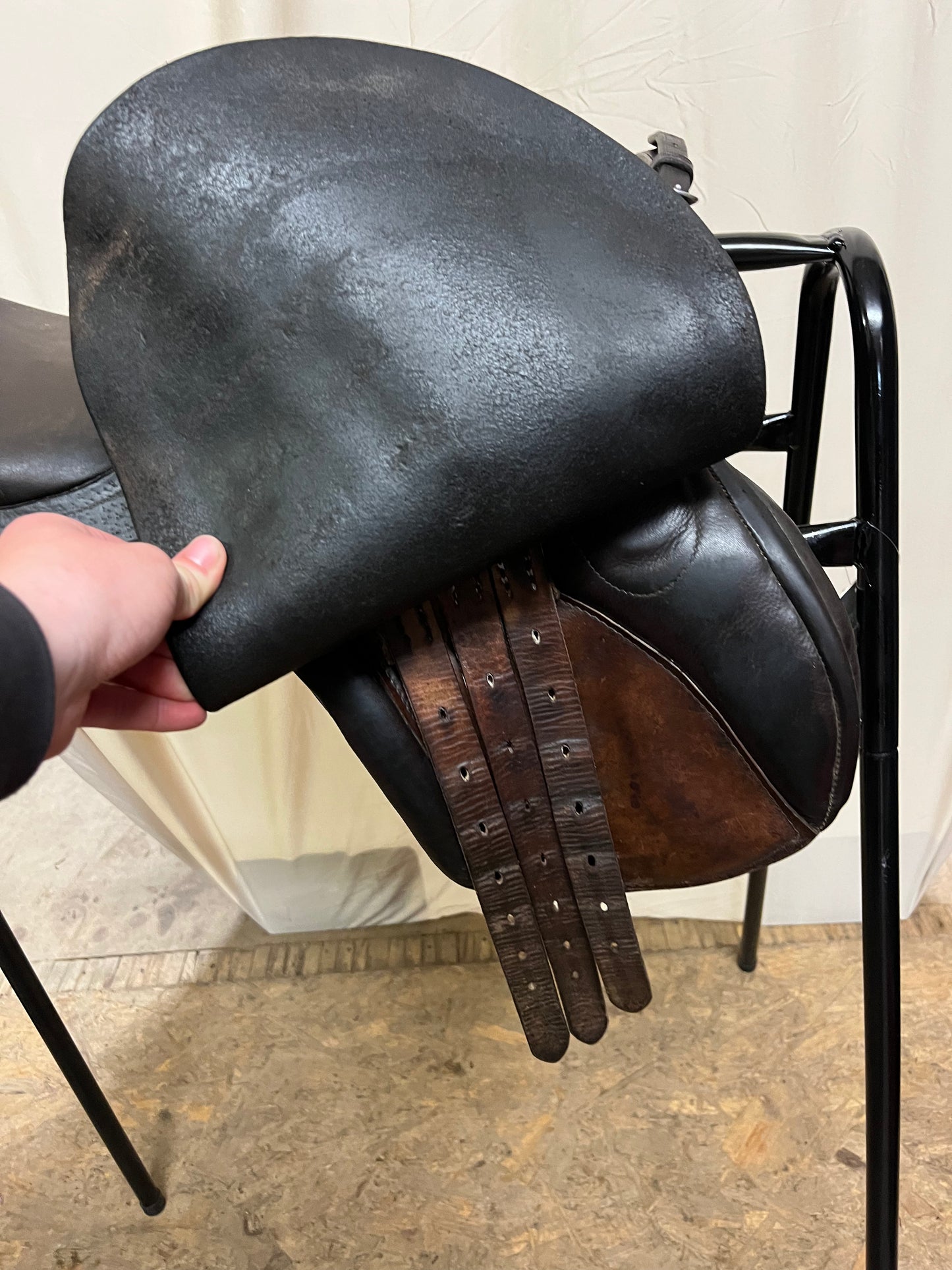 15" Global Saddles GP/Jump Saddle