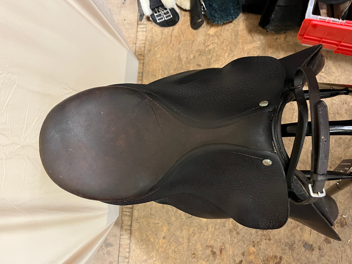 15" Global Saddles GP/Jump Saddle