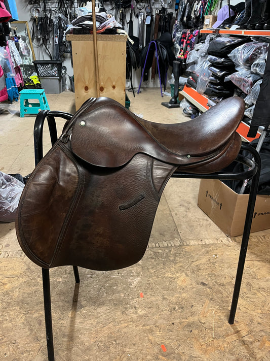 Brown GP Saddle 16/16.5"